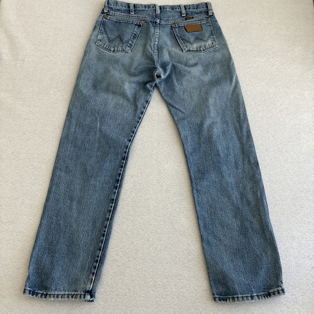 Wrangler Men's Cowboy Cut Blue Jeans Size 33x32 13MWZ Light Wash Western Rodeo - Picture 11 of 14